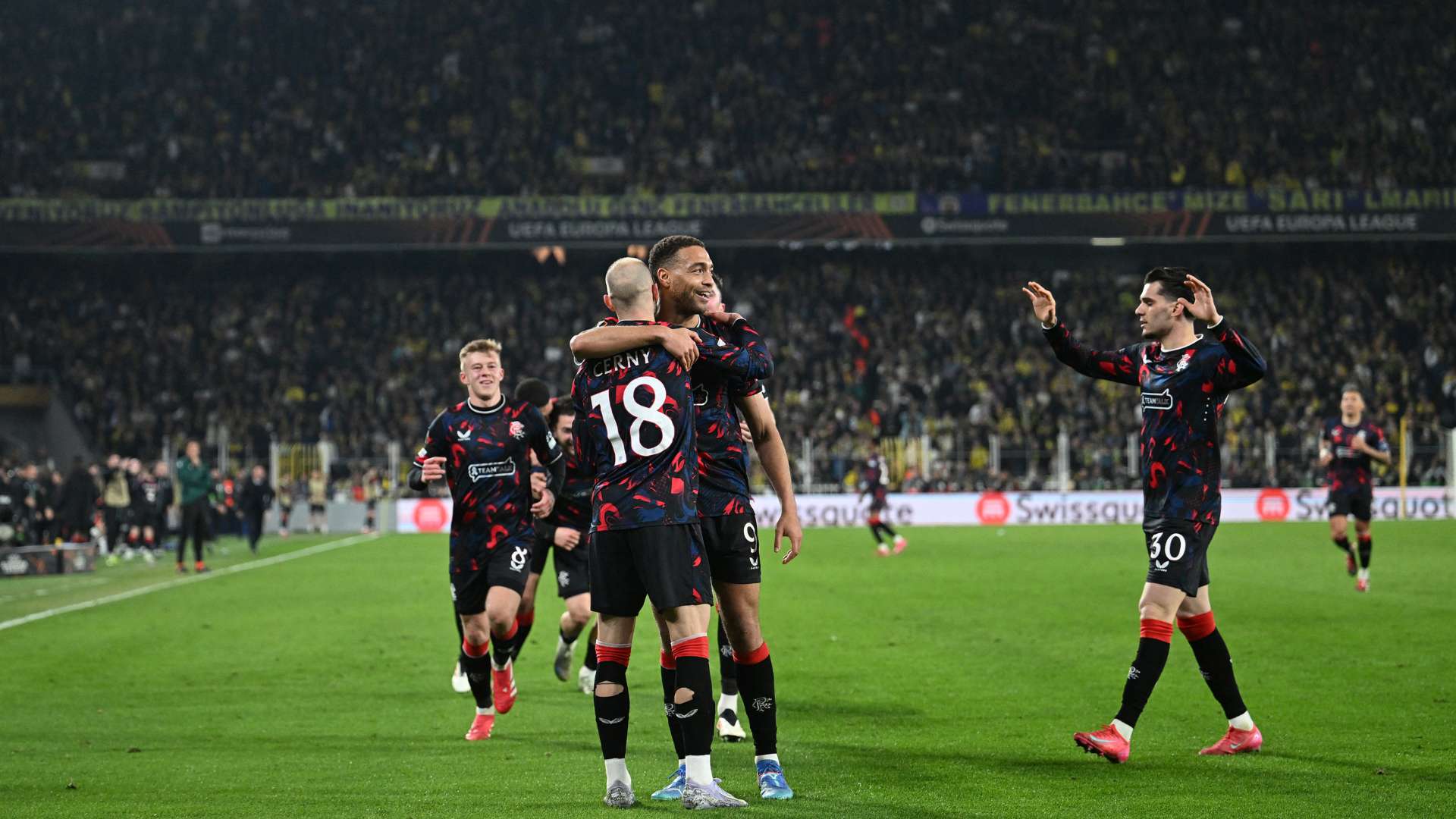 瑞士凭借坚 瑞士凭借坚